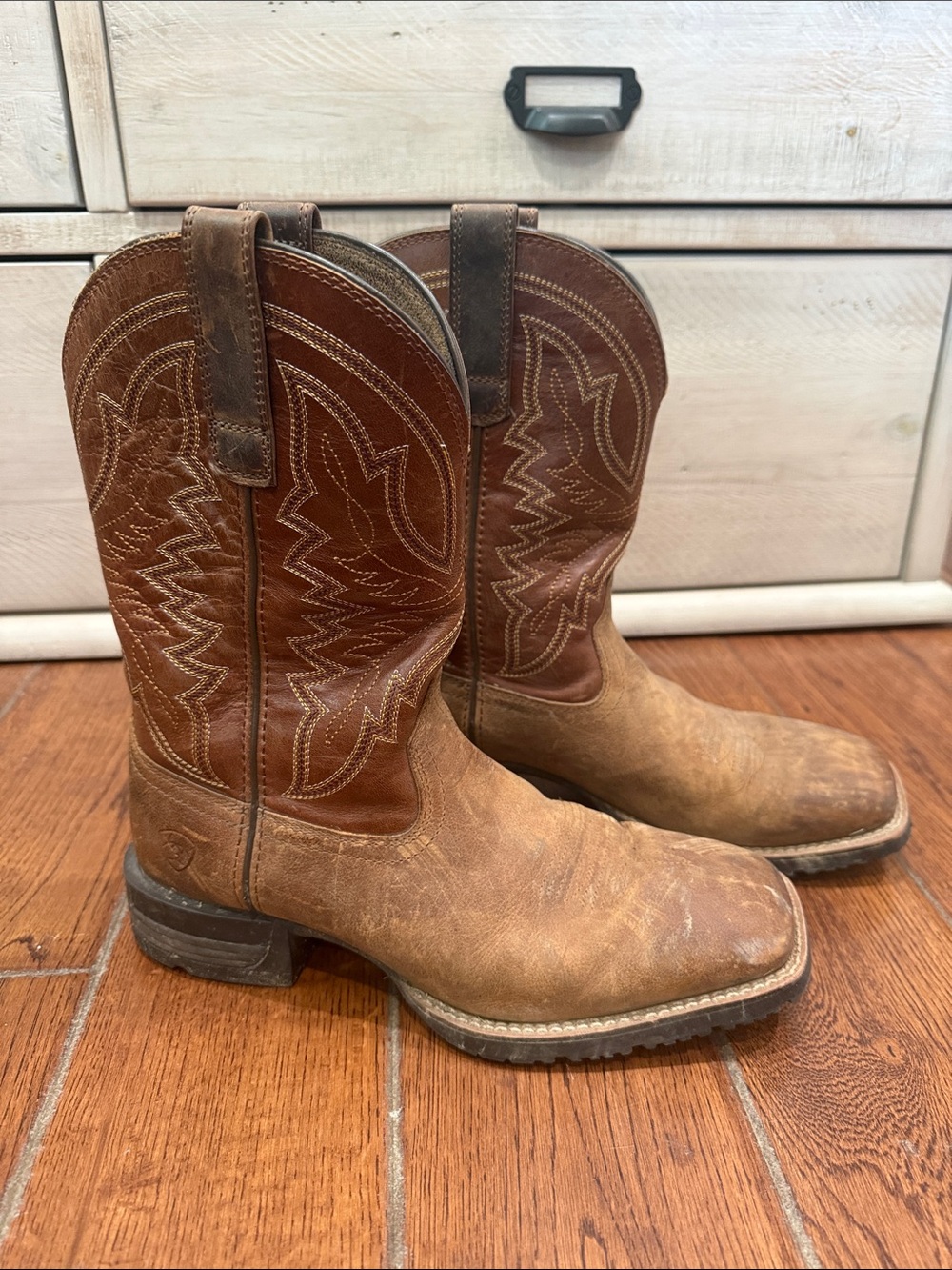 Ariat Men’s Brown Leather Cowboy Work Hybrid Western boots sz 7